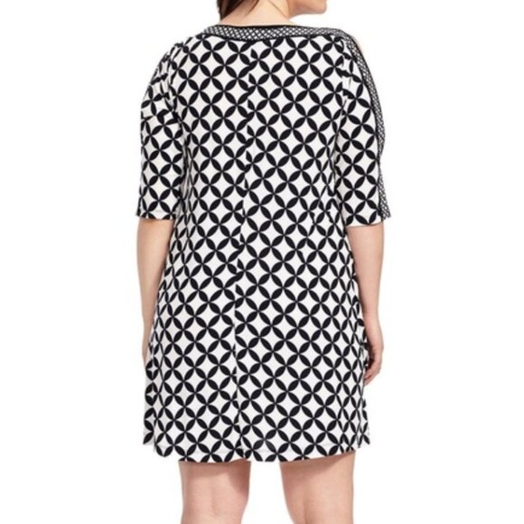 NEW NWT SANDRA DARREN Black Green Teal Geometric Geo Cold Shoulder Cutout Dress - Picture 4 of 16